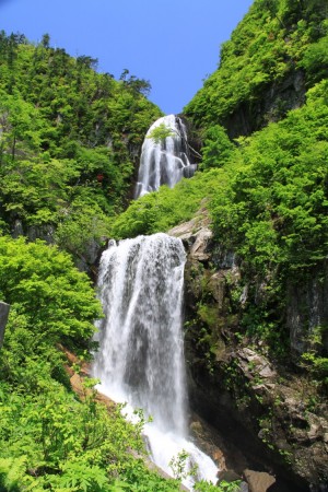 日本の滝100選「安の滝」