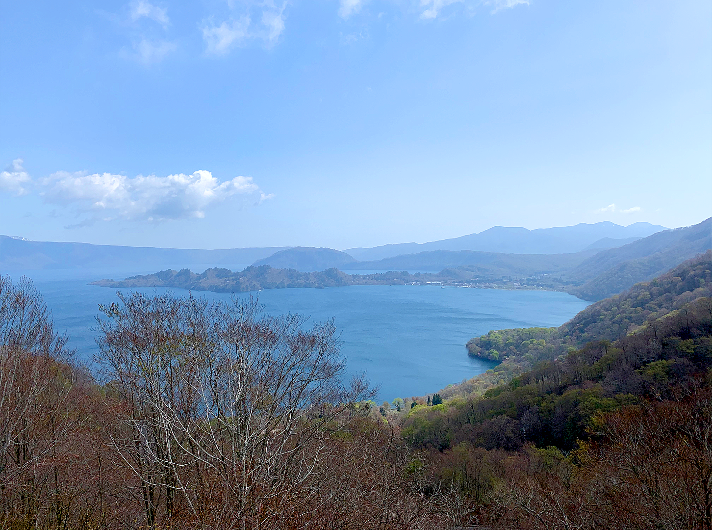 神秘の湖「十和田湖」