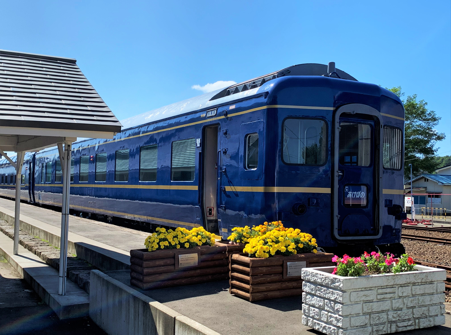 宿泊もできる「寝台列車あけぼの」