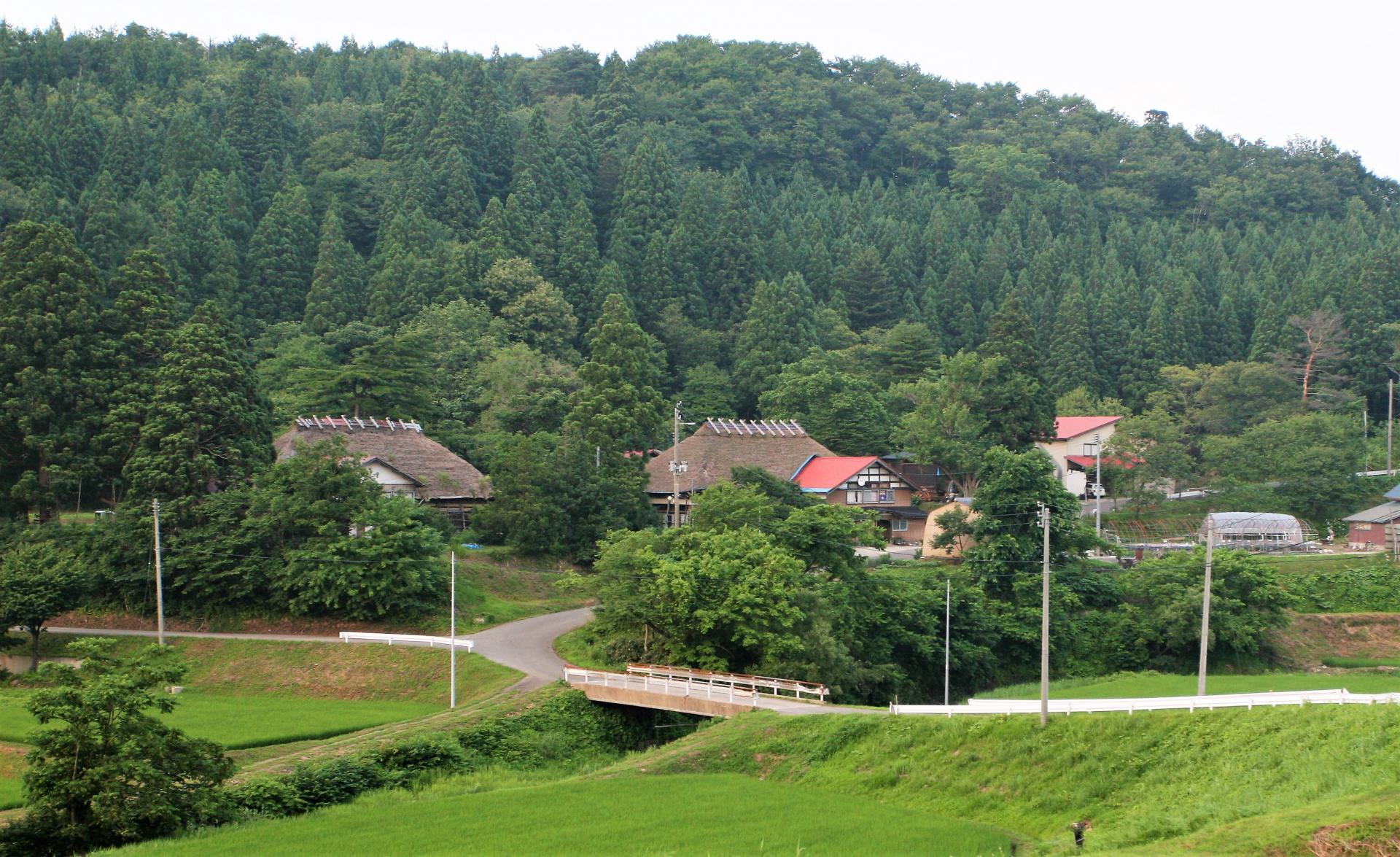 昔懐かしい茅葺の風景